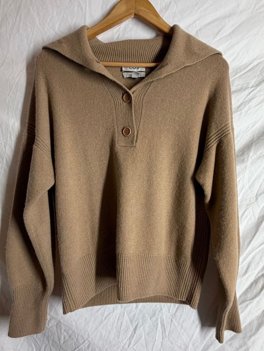 COS 100% Cashmere Sweater XS Camel Oversized Sailor Collar Button Quiet Luxury